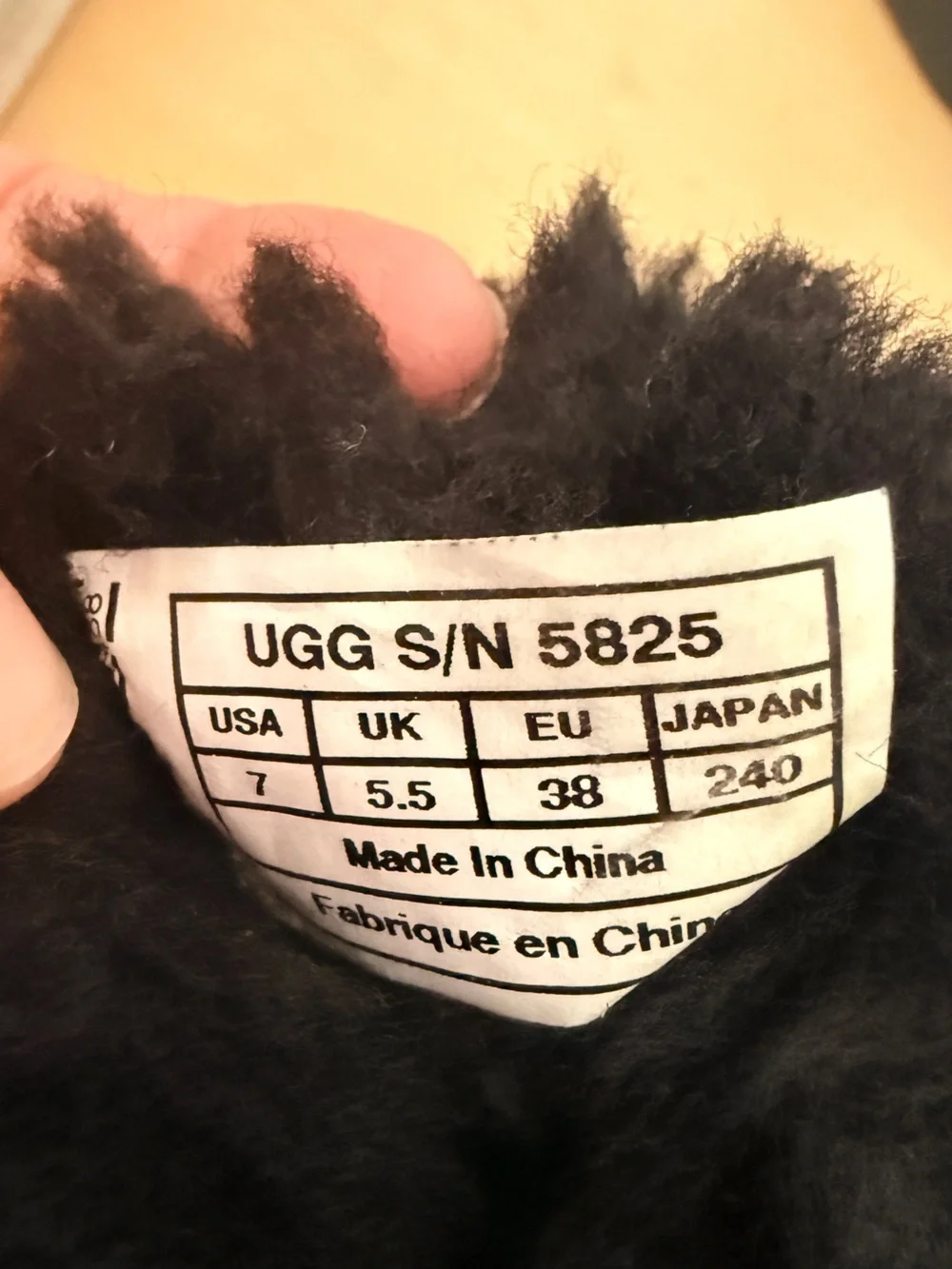 UGG Classics Short Black Boots women’s 7